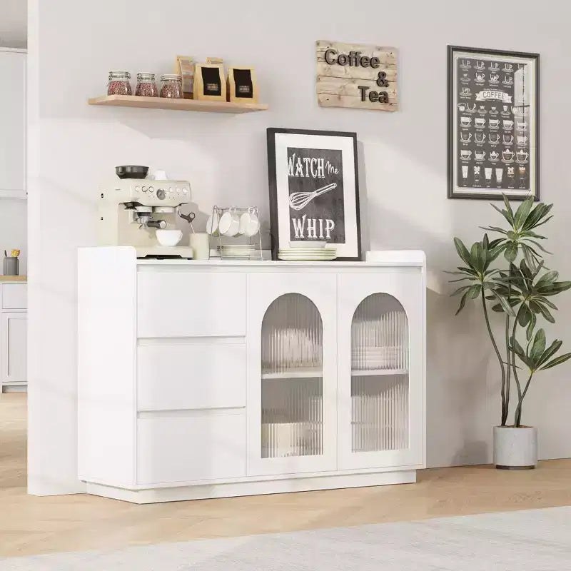 Credenza da 48 pollici con ante in vetro e luci a LED, tavolo buffet moderno con 3 cassetti per cucina, sala da pranzo, bianco