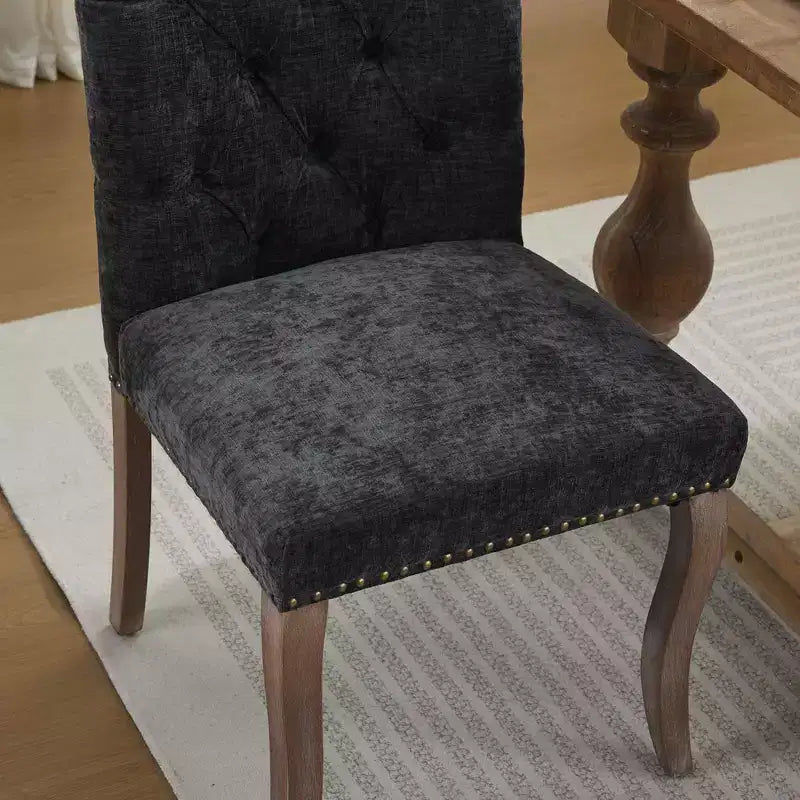 Sedia da pranzo imbottita in tessuto Maude Chenille con borchie decorative (Set di 2)
